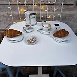 The Sea Bed & Breakfast 4*