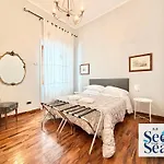 The Sea Bed & Breakfast Salerno